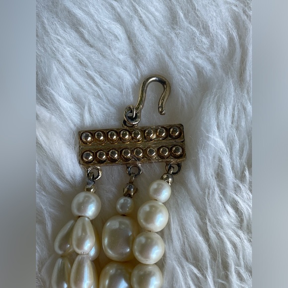 Vintage Multistrand Carolee Faux Pearl and Gold Tone Necklace - Picture 2 of 8